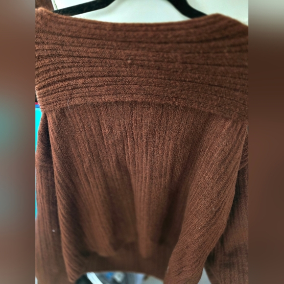 Off shoulder slouchy sweater - Brown - Picture 6 of 7